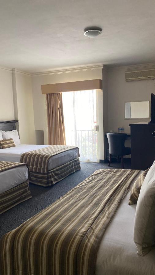 Hotel Zafra Torreon Luaran gambar